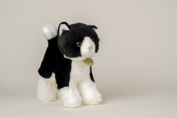 zwartwit knuffel kat klein
