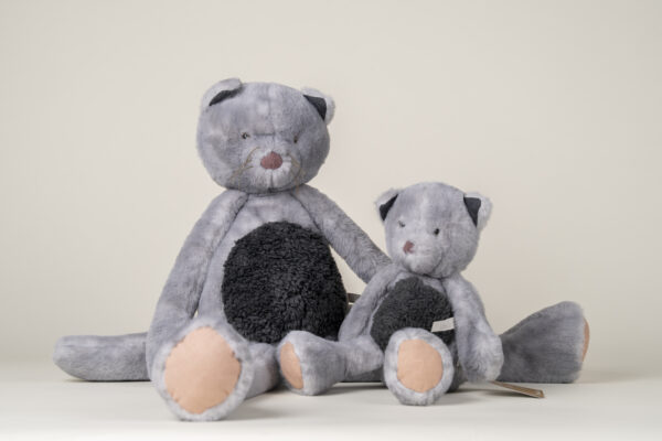 knuffelkat met lange armen