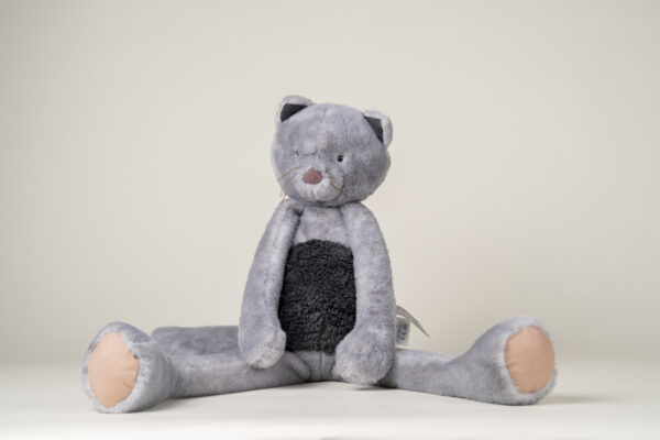 knuffelkat met lange armen